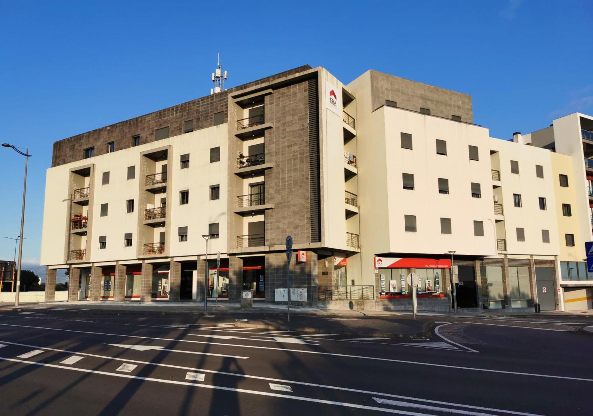 Relax Inn Apartment Понта-Делгада Екстер'єр фото
